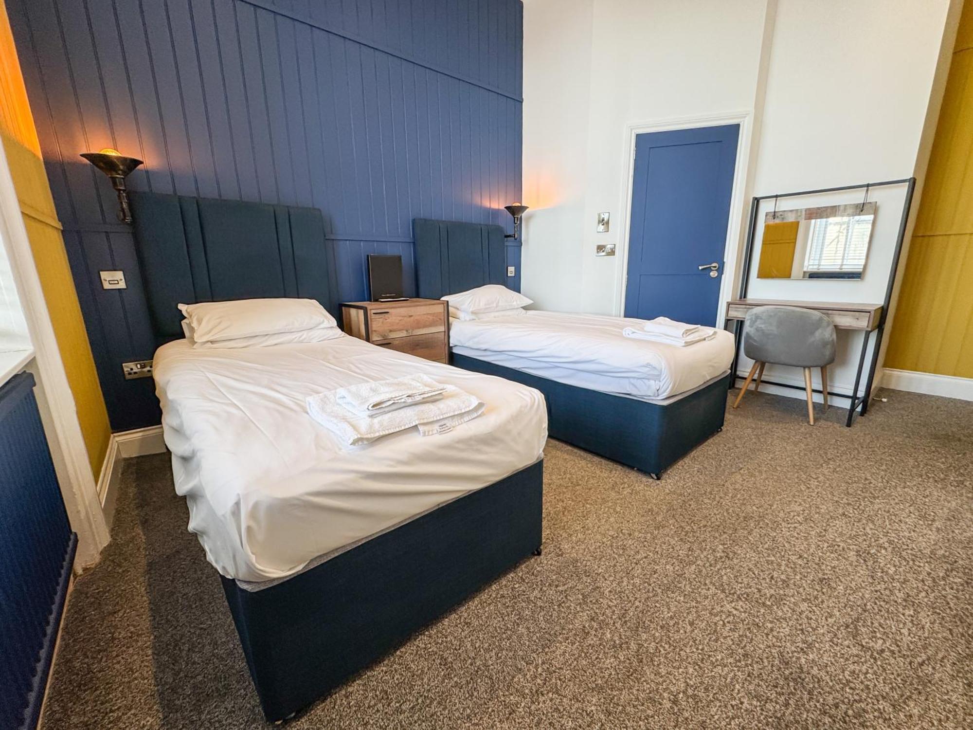 Delmont Hotel Scarborough Dış mekan fotoğraf