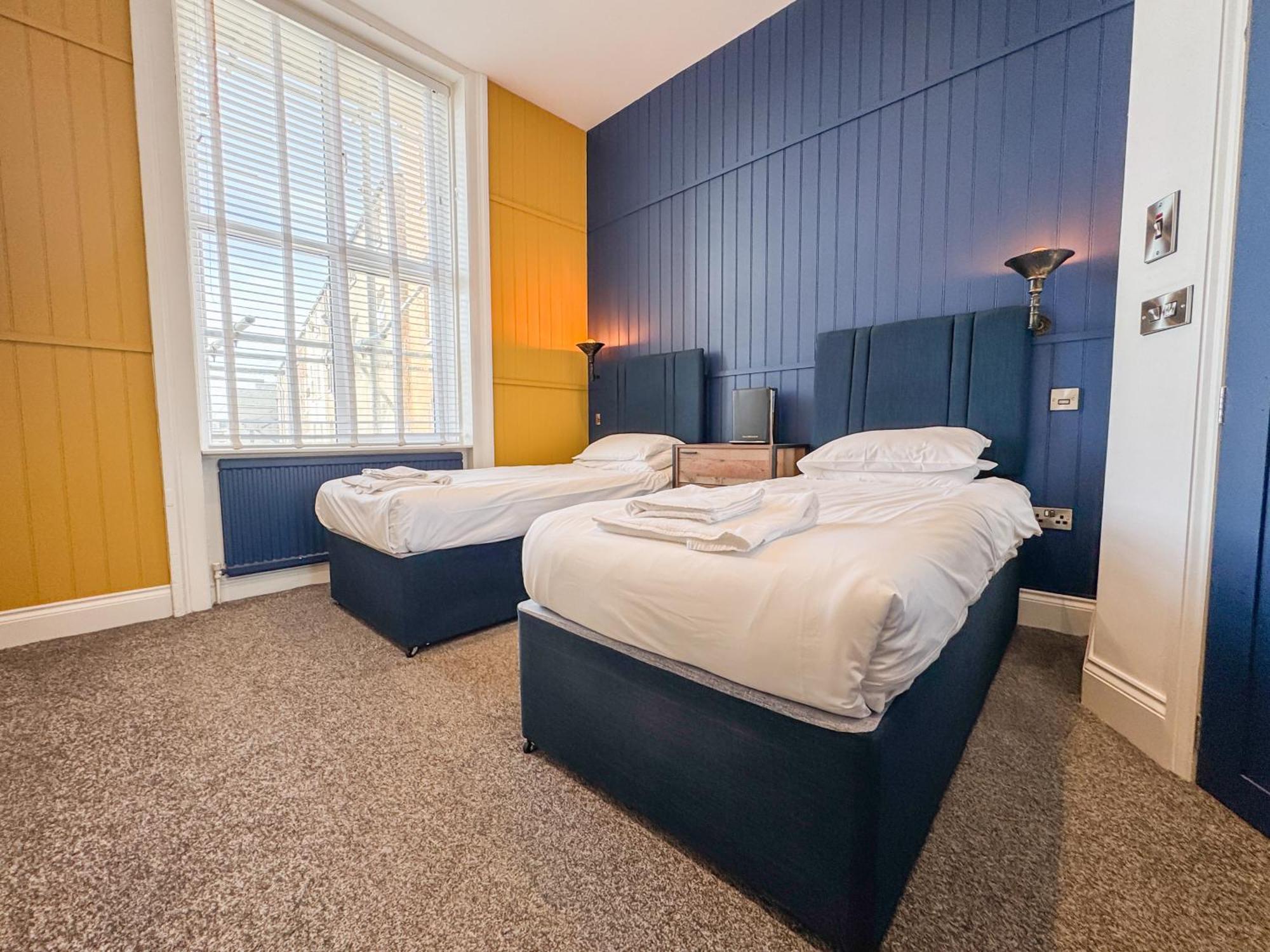 Delmont Hotel Scarborough Dış mekan fotoğraf